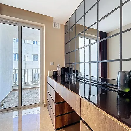Azura 3br With Jacuzzi Rooftop And Bbq セント・ポールズ・ベイ