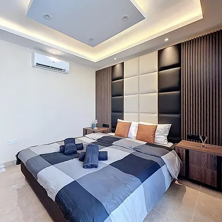 Διαμέρισμα Azura 3br With Jacuzzi Rooftop And Bbq Σεντ Πόλς Μπέι