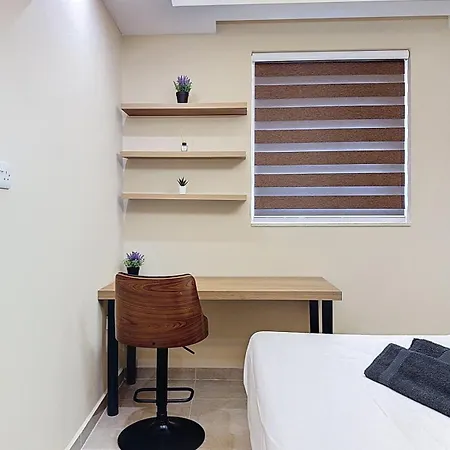 Azura 3br With Jacuzzi Rooftop And Bbq アパート セント・ポールズ・ベイ