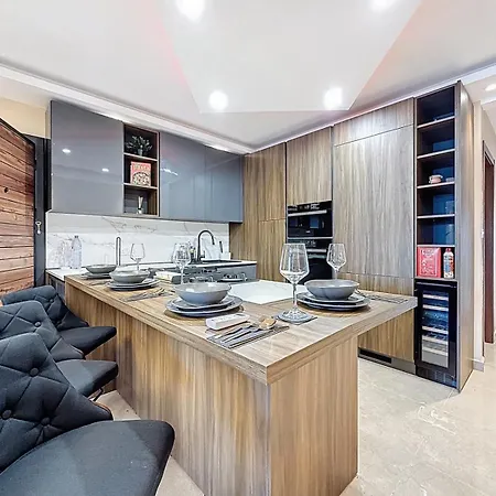 Azura 3br With Jacuzzi Rooftop And Bbq Σεντ Πόλς Μπέι